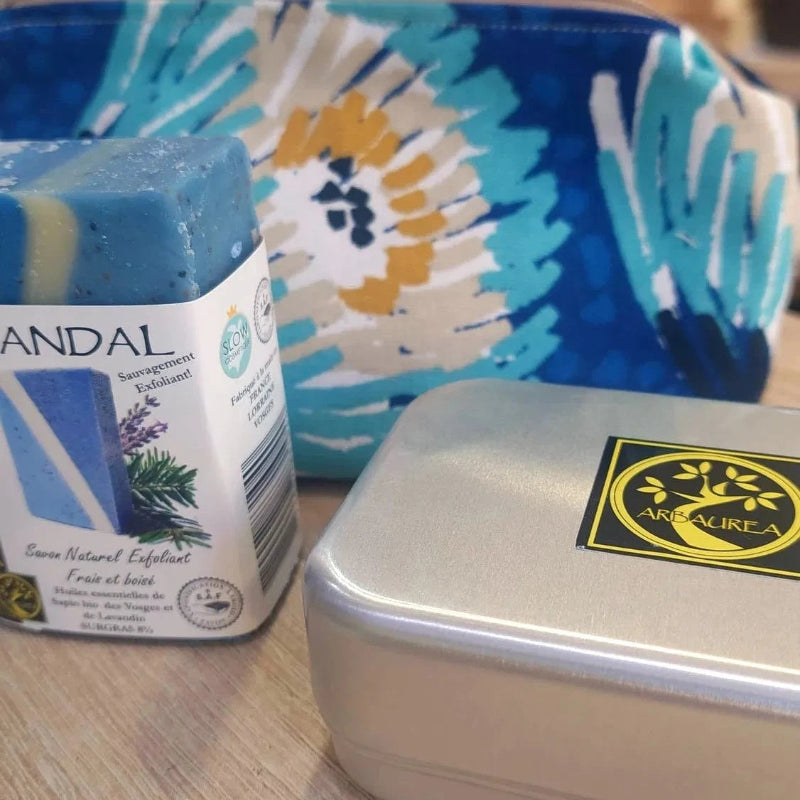 Savon exfoliant Lavandin Sapin et boete savon métal en aluminium