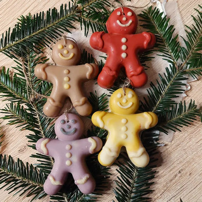 4 savons à suspendre en forme de bonhomme en pain d'épices